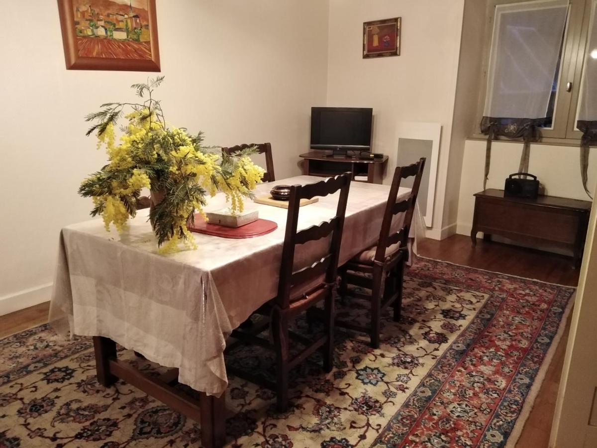 Maison Familiale Coteaux De La Vezere Voutezac Kültér fotó