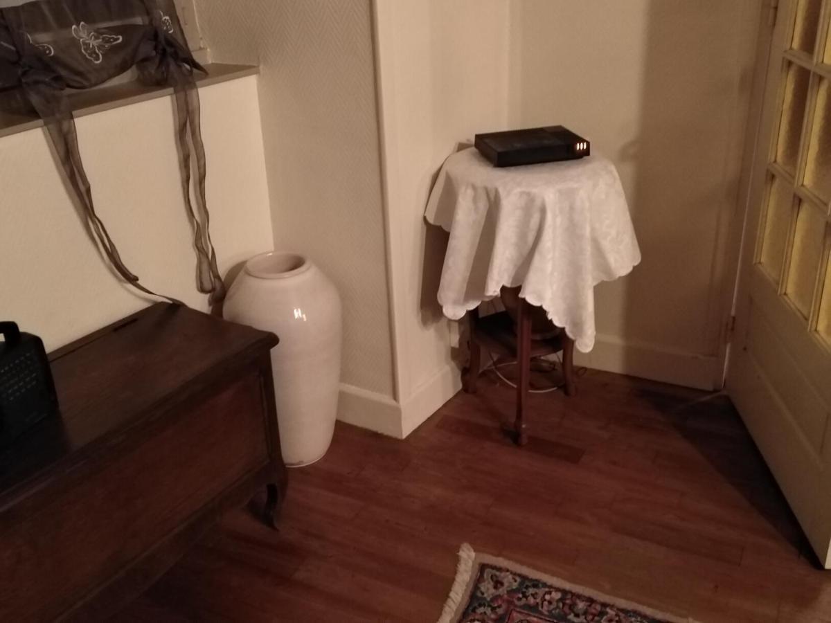 Maison Familiale Coteaux De La Vezere Voutezac Kültér fotó