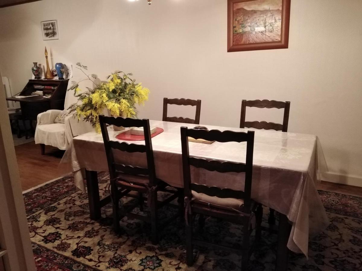Maison Familiale Coteaux De La Vezere Voutezac Kültér fotó